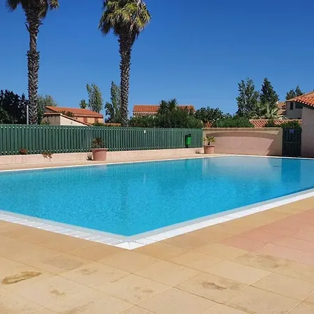 Vakantiehuis Maison Confortable A Saint-cyprien Avec Piscine Partagee