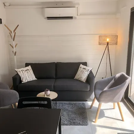 Vakantiehuis Maison Confortable A Saint-cyprien Avec Piscine Partagee