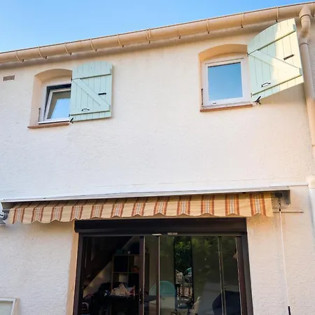 Maison Confortable A Saint-cyprien Avec Piscine Partagee Vakantiehuis *